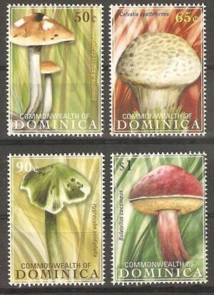 Dominica (2009) Yv. 3408/11  /  Mushrooms