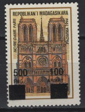 Madagascar (1998/99) Mi. 2112 - Rare / Notre Dame